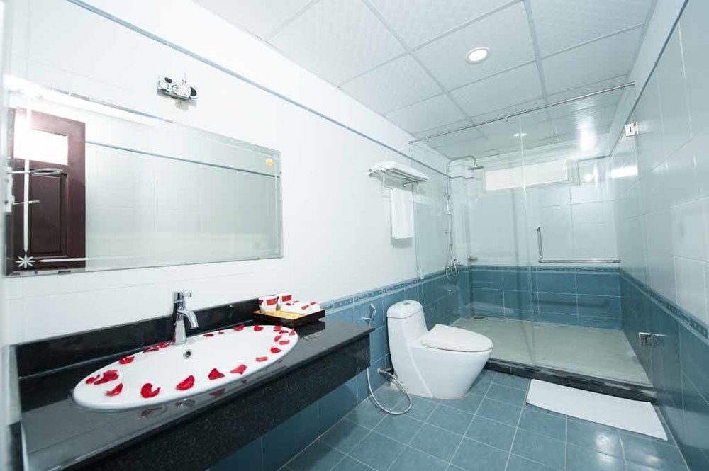 Truong Son Tung 1 - Beautiful Beach Hotel Da Nang Luaran gambar