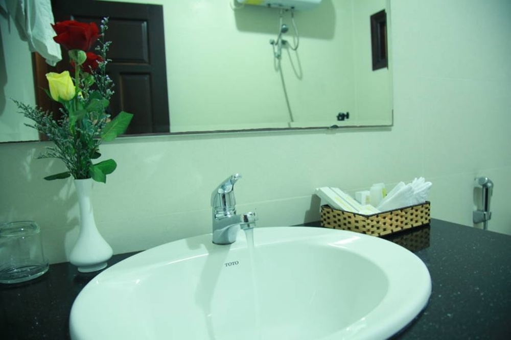 Truong Son Tung 1 - Beautiful Beach Hotel Da Nang Luaran gambar