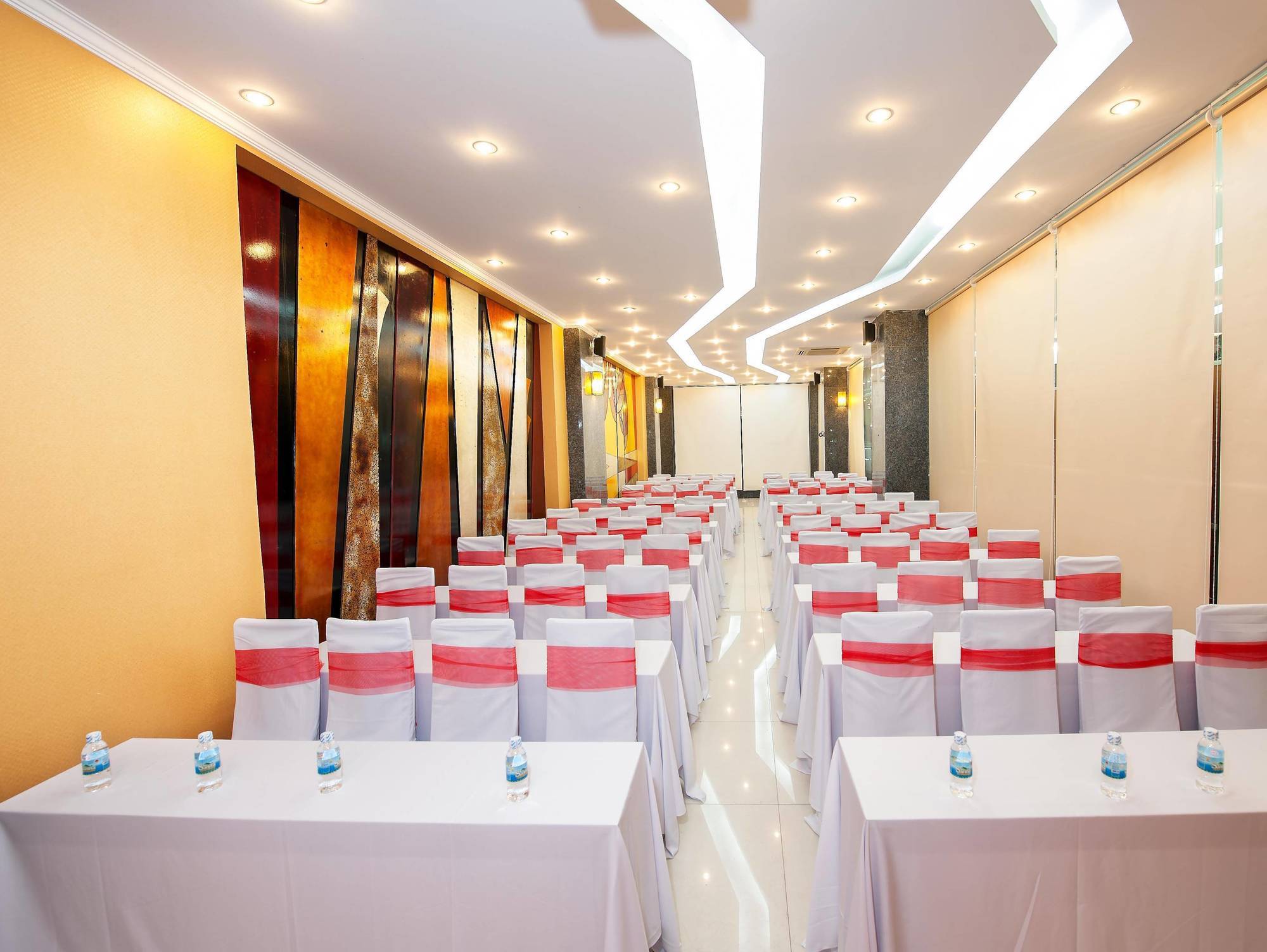 Truong Son Tung 1 - Beautiful Beach Hotel Da Nang Luaran gambar